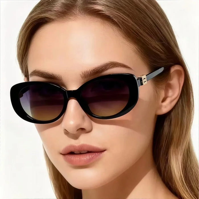 Sonnenbrille, oval mit Fassung aus Polycarbonat