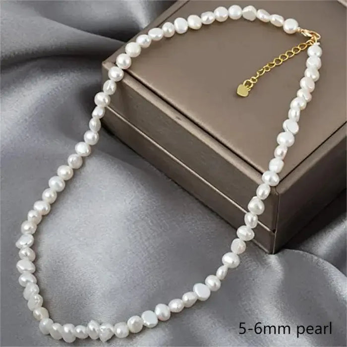 Elegante Perlenhalskette, verschiedene Farben