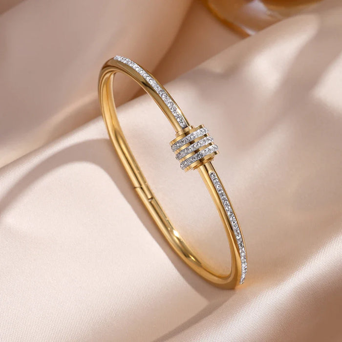 Elegante Armreife in verschiedenen Designs