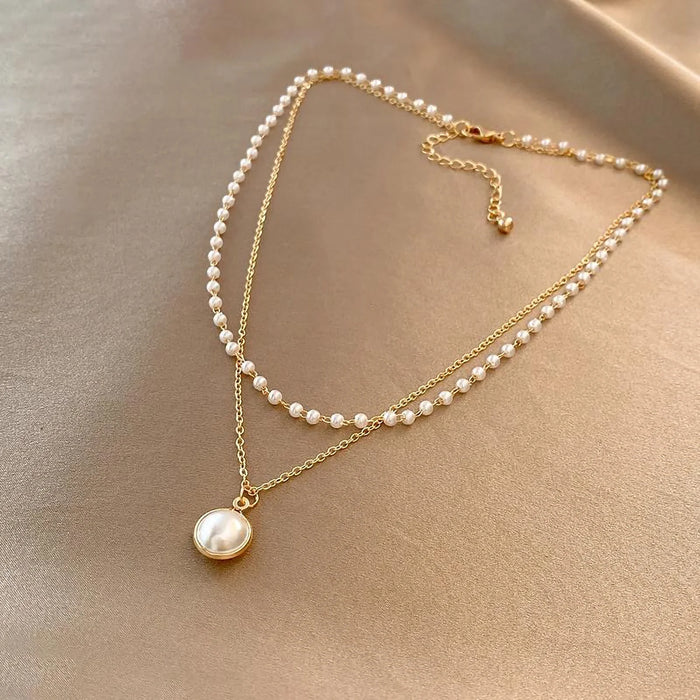 Elegante doppelreihige Perlenkette, zeitlos und elegant